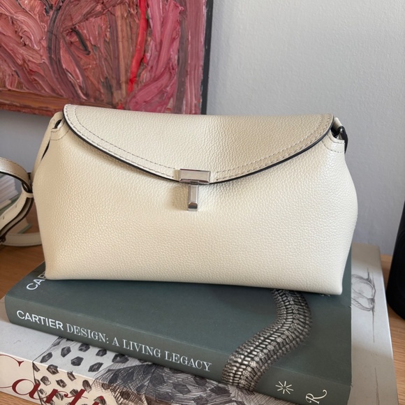 Toteme T Lock Clutch - Picture 6 of 10